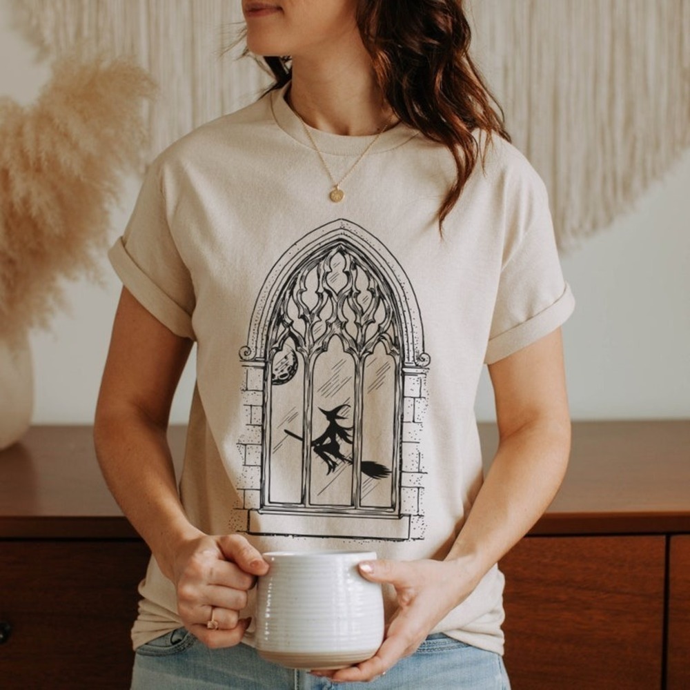 Cute Retro Witch Halloween T-Shirt